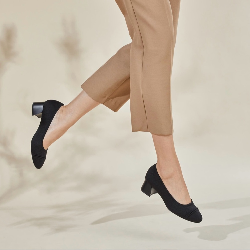 VIVAIA Round-Toe Chunky Heels (Julie Pro)